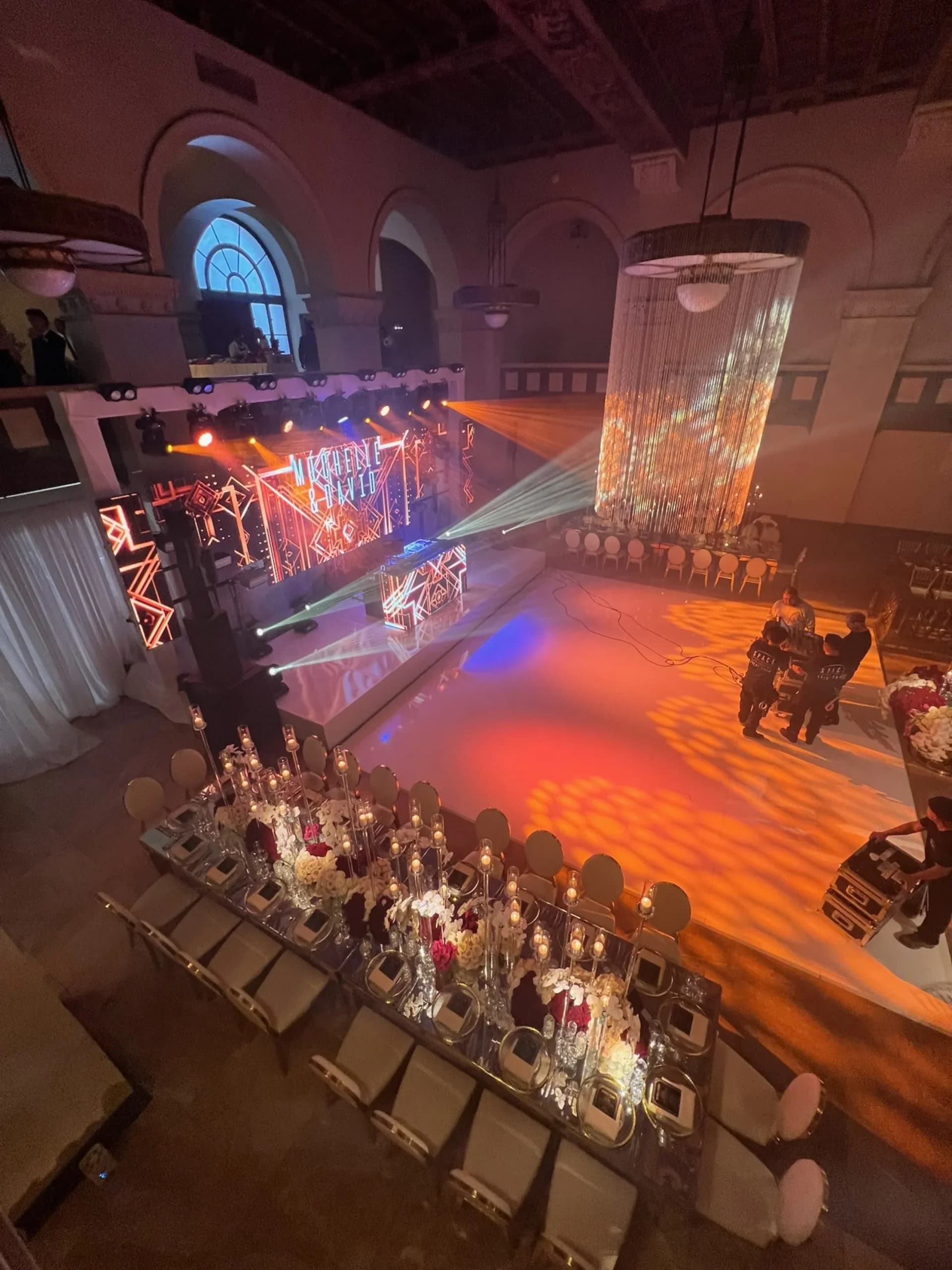 LED Columns & Arches